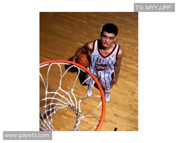 姚明近期动态揭秘篮球传奇的最新发展与未来计划