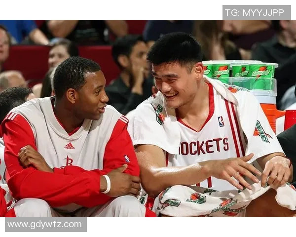 姚明腋窝疤痕背后的故事与篮球生涯的影响分析