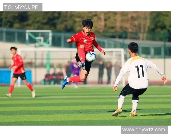 重生为足球明星之女我如何在绿茵场上书写自己的传奇人生 重生为足球明星之女我如何在绿茵场上书写自己的传奇人生