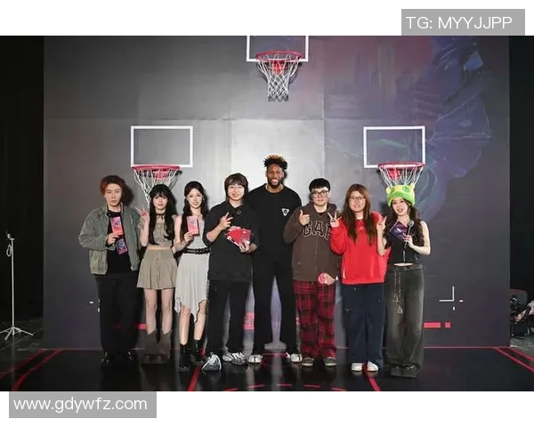 美国明星与篮球明星的跨界合作与友谊探讨