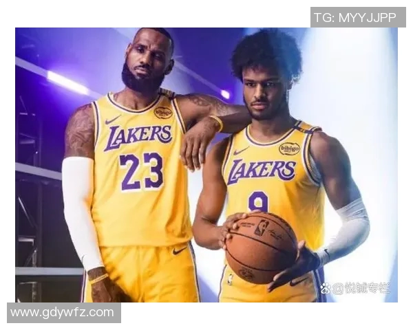 詹姆斯之前的篮球传奇人物与他们对NBA的深远影响分析